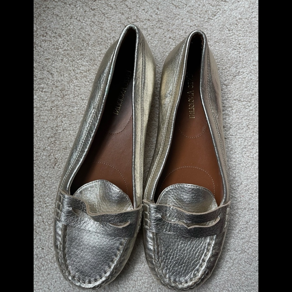 *NEW* Enzo Angiolini Metallic Flats